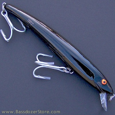 BassdozerStore.com: Bomber Saltwater Grade Plastic Lipped Minnows for  Striped Bass Fishing